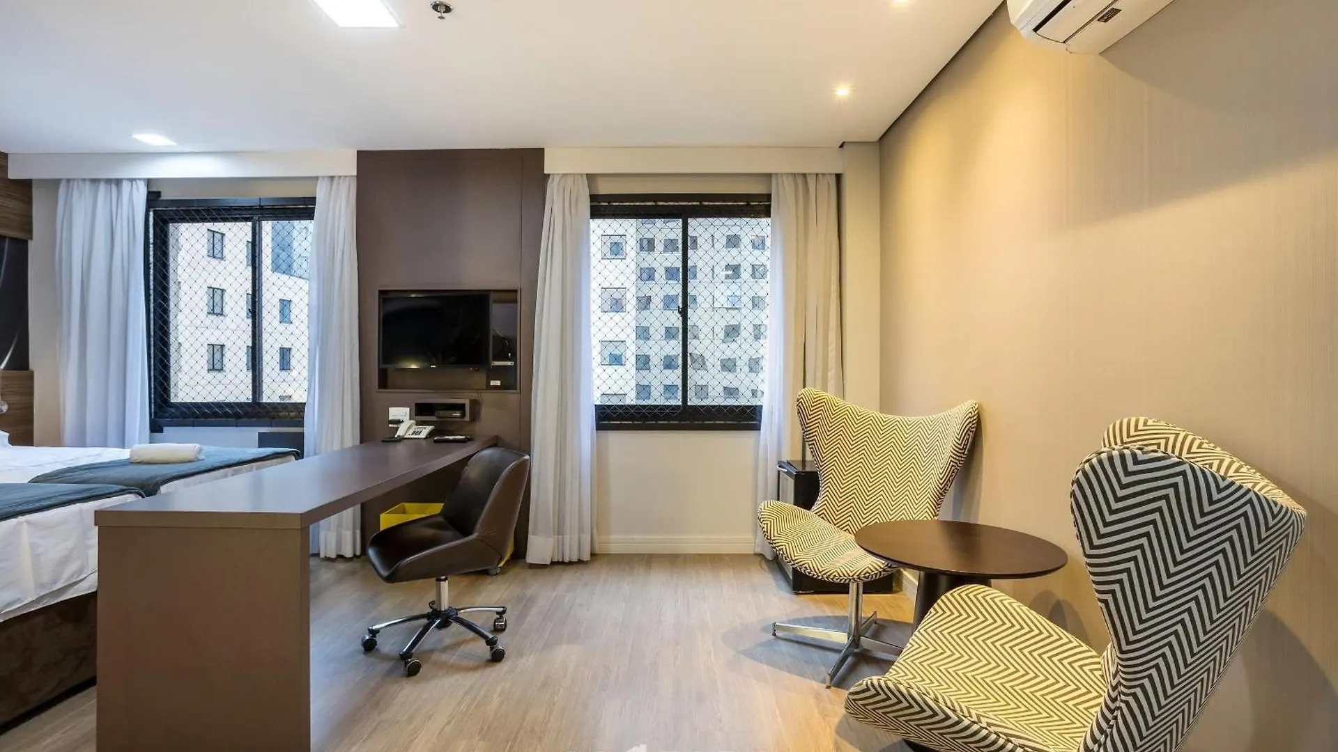 Apartment Studio Moderno A 300M Do Metro Moema Sqc0810 Sao Paulo